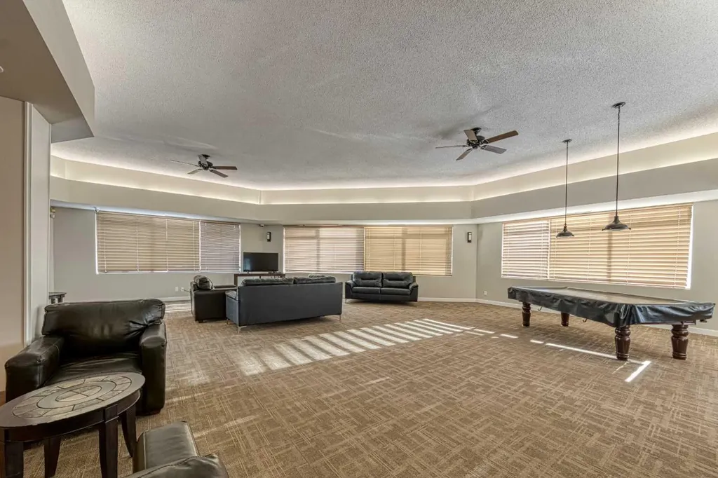 2623 Edenwold Heights NW Calgary AB T3A 3Y5