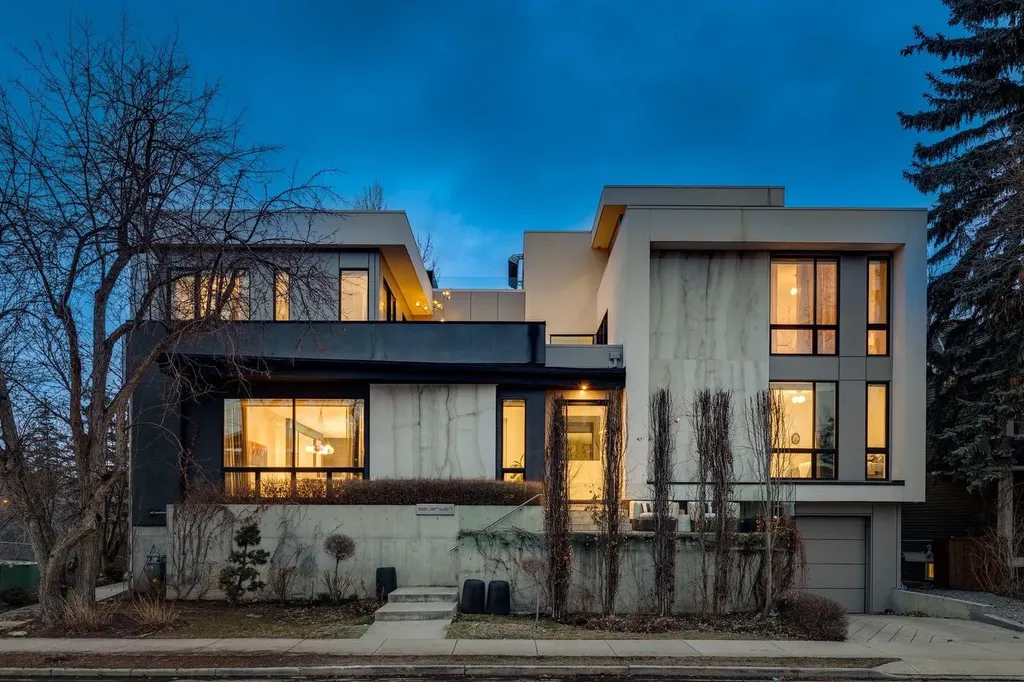 710 Rideau Road SW Calgary AB T2S 0R6