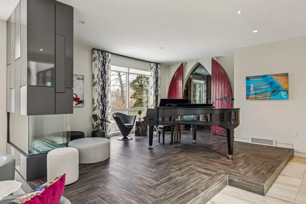 710 Rideau Road SW Calgary AB T2S 0R6