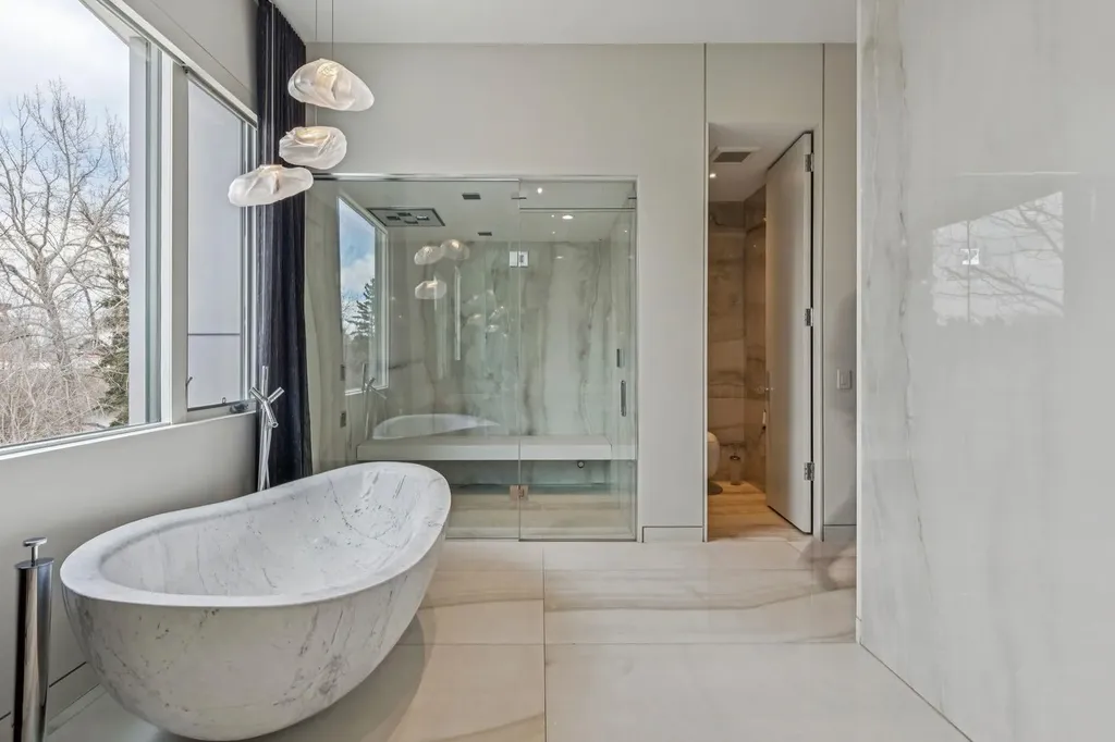 710 Rideau Road SW Calgary AB T2S 0R6