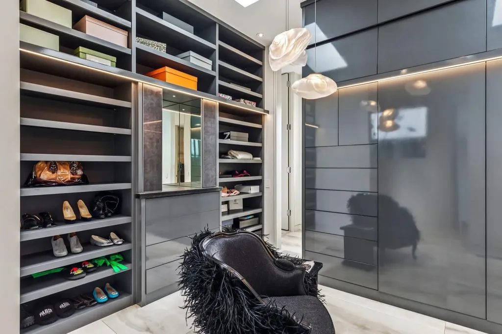710 Rideau Road SW Calgary AB T2S 0R6