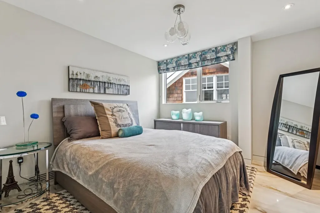710 Rideau Road SW Calgary AB T2S 0R6