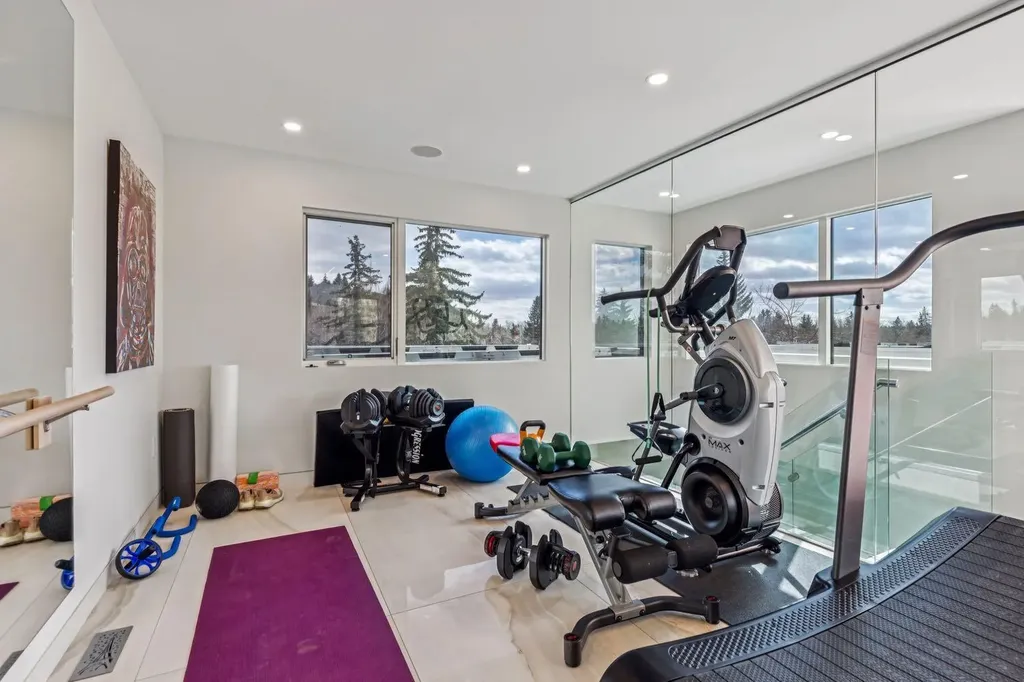 710 Rideau Road SW Calgary AB T2S 0R6