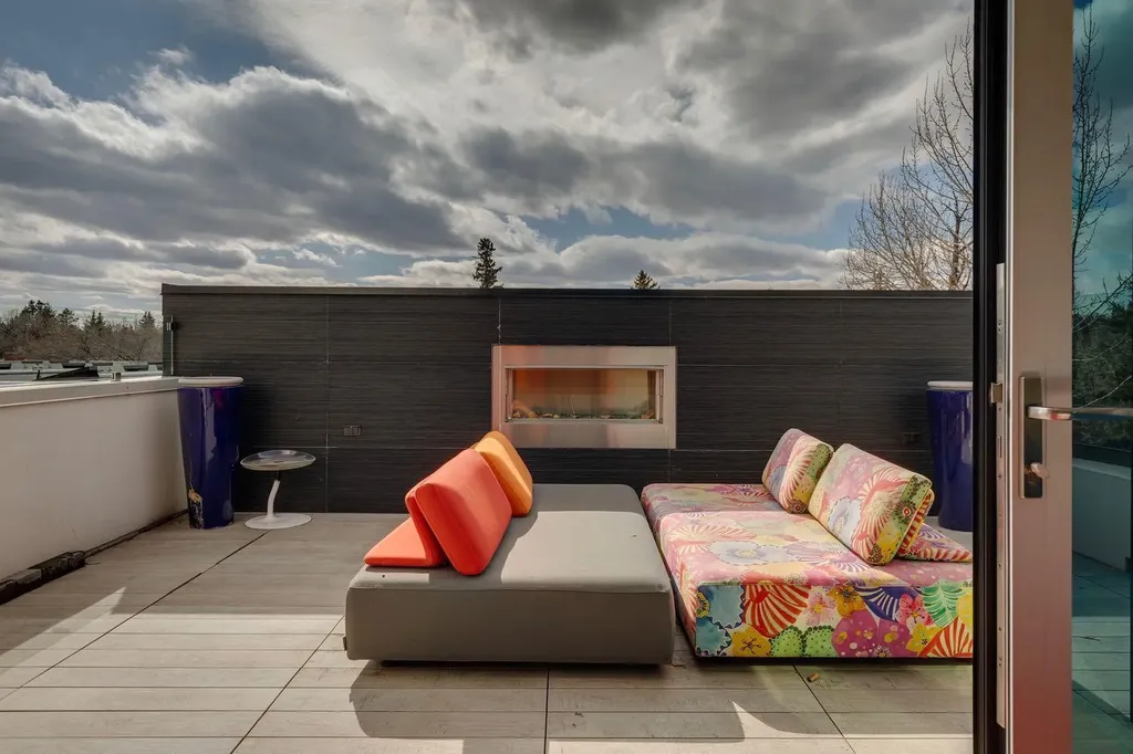 710 Rideau Road SW Calgary AB T2S 0R6