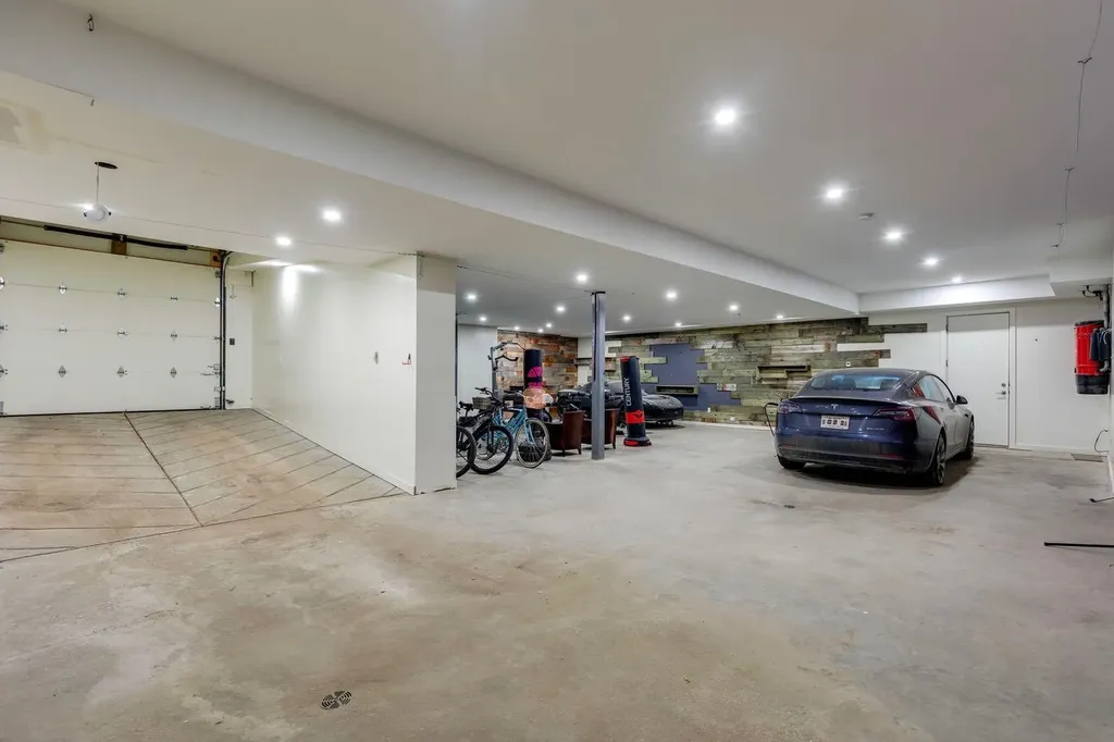 710 Rideau Road SW Calgary AB T2S 0R6