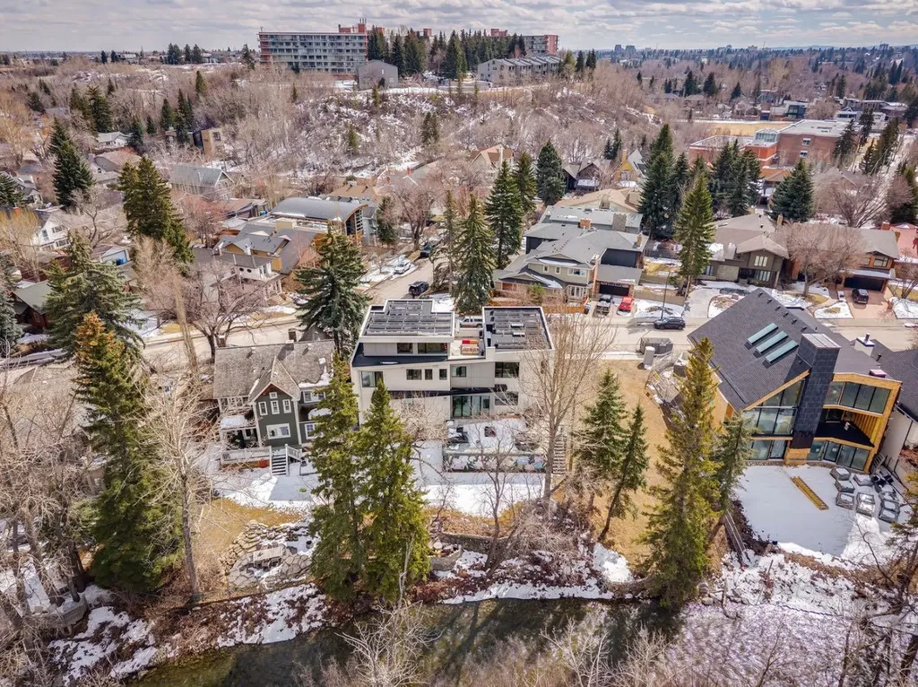 710 Rideau Road SW Calgary AB T2S 0R6