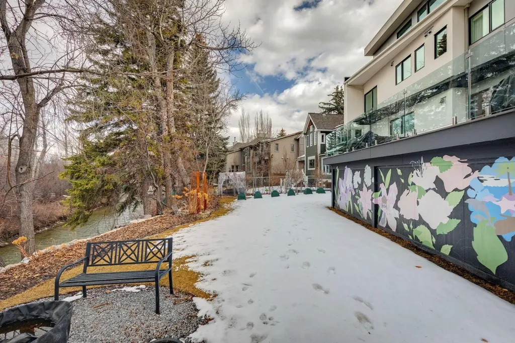710 Rideau Road SW Calgary AB T2S 0R6