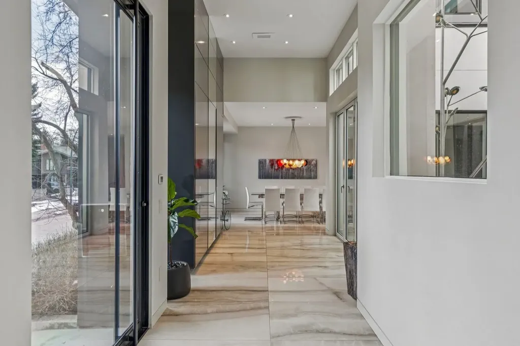 710 Rideau Road SW Calgary AB T2S 0R6