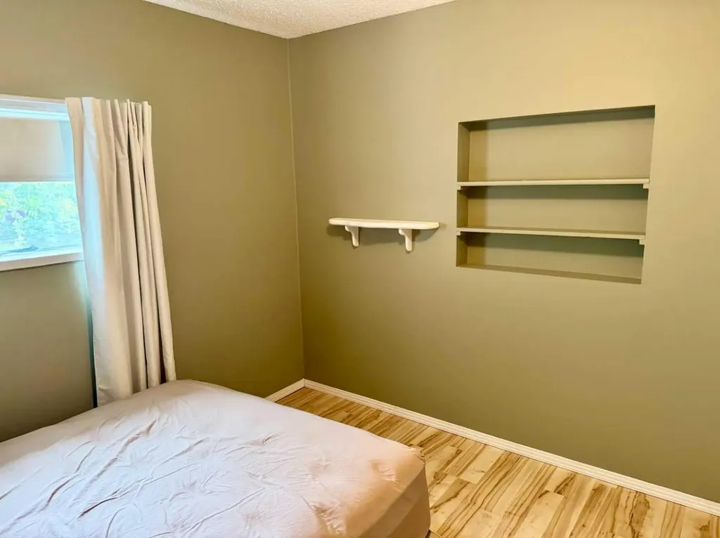 107 Central Avenue S.w Falher AB T0H 1M0