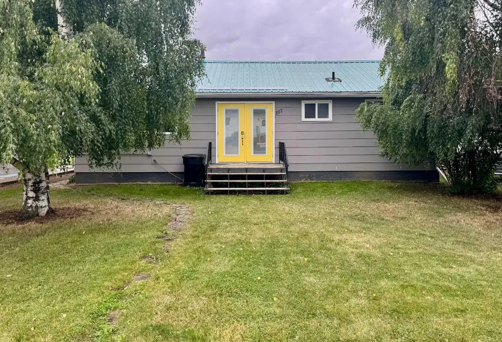 107 Central Avenue S.w Falher AB T0H 1M0