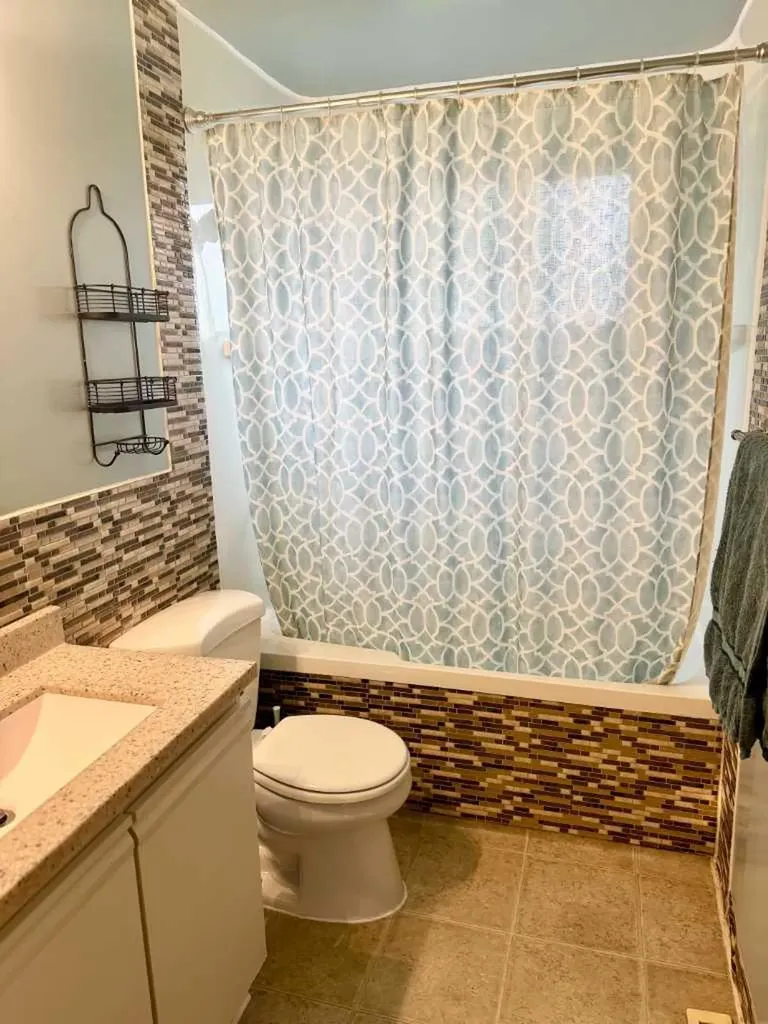 107 Central Avenue S.w Falher AB T0H 1M0