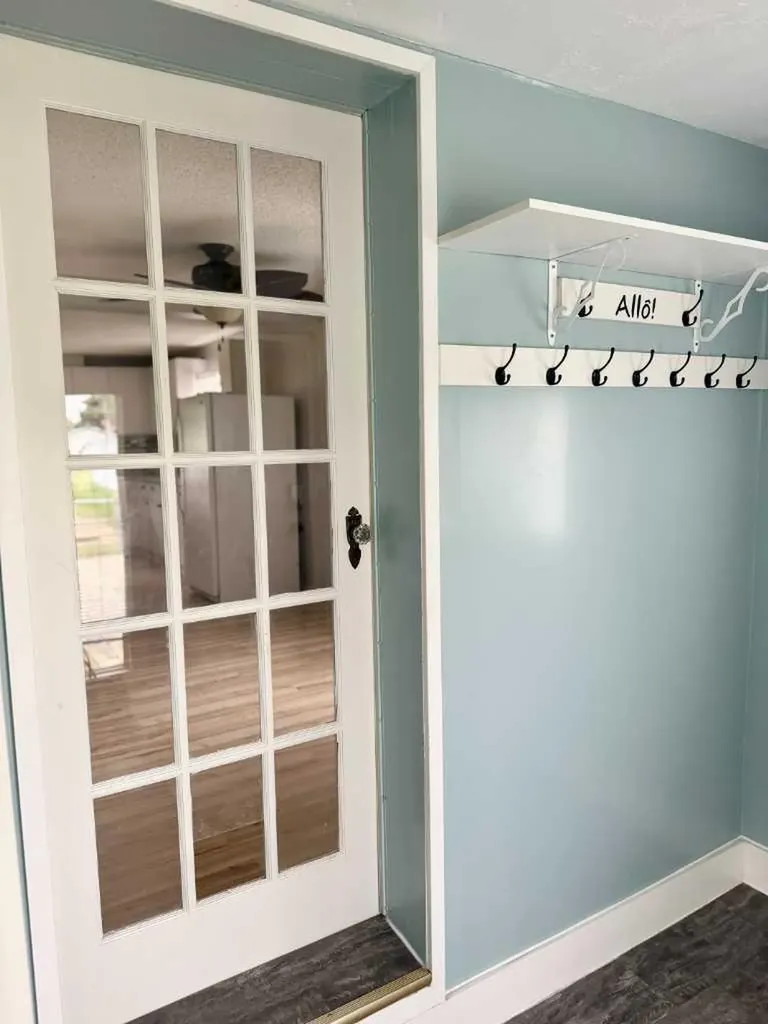 107 Central Avenue S.w Falher AB T0H 1M0