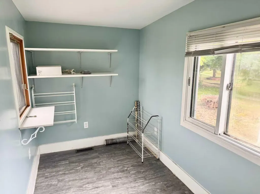 107 Central Avenue S.w Falher AB T0H 1M0