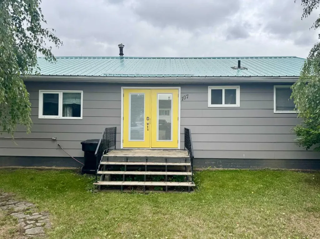 107 Central Avenue S.w Falher AB T0H 1M0