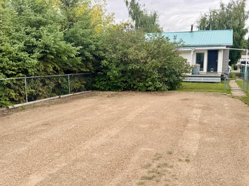 107 Central Avenue S.w Falher AB T0H 1M0