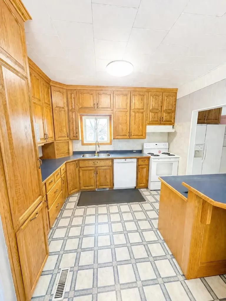 433017 Range Road 15 Rural Wainwright No. 61 M.d. Of AB T0B0V0