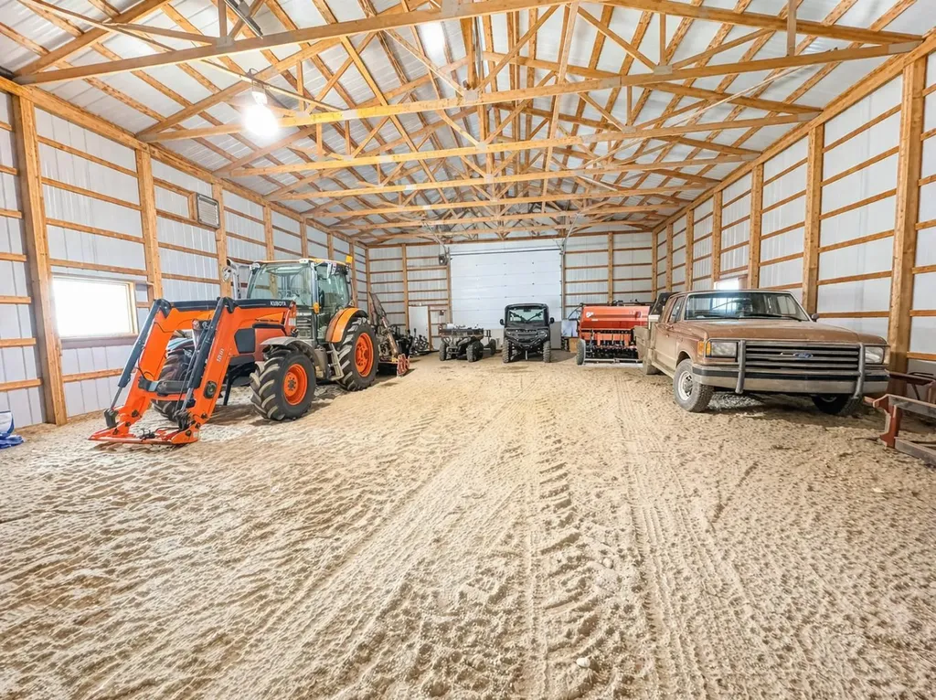 433017 Range Road 15 Rural Wainwright No. 61 M.d. Of AB T0B0V0