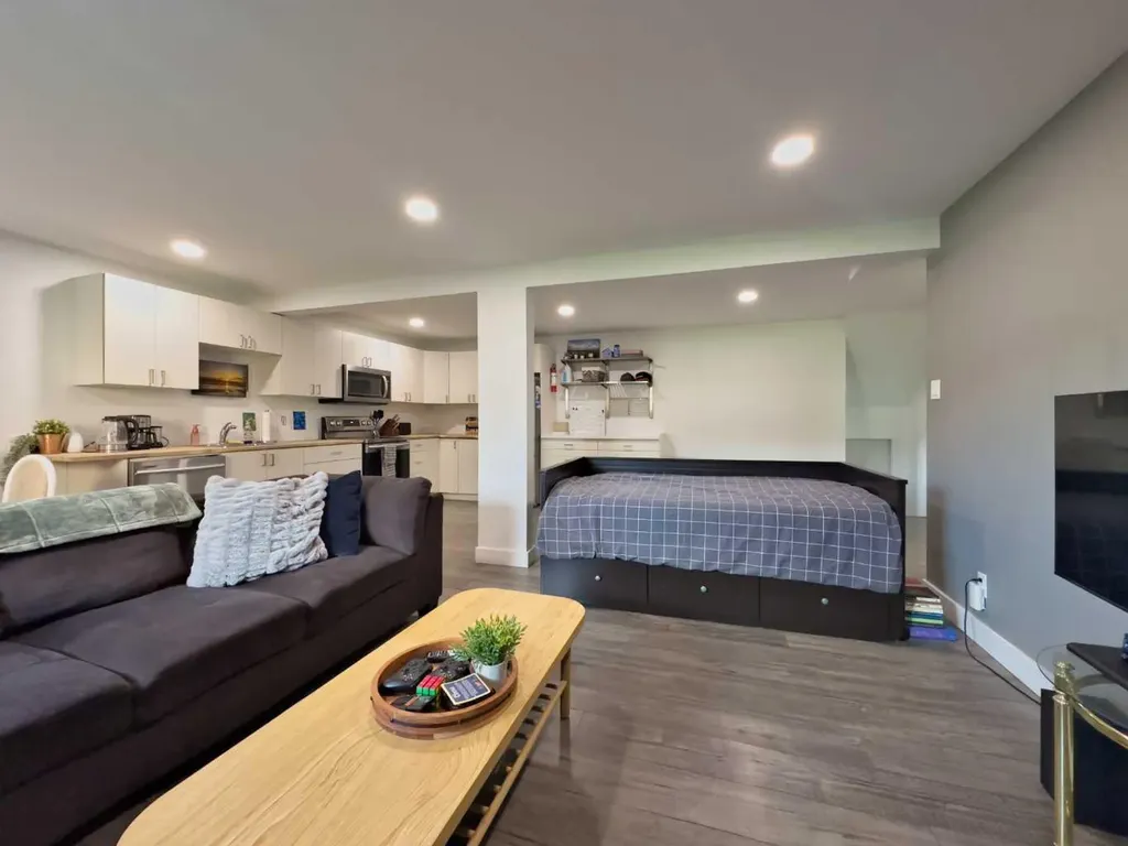 8149 26 Avenue Coleman AB T0K0M0