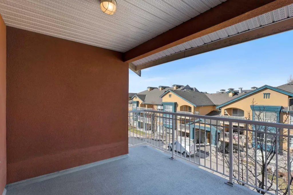 22 Richard Place SW Calgary AB T3E 7N6