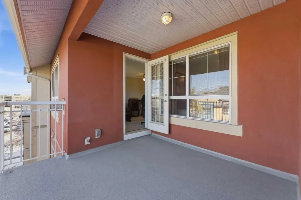 22 Richard Place SW Calgary AB T3E 7N6