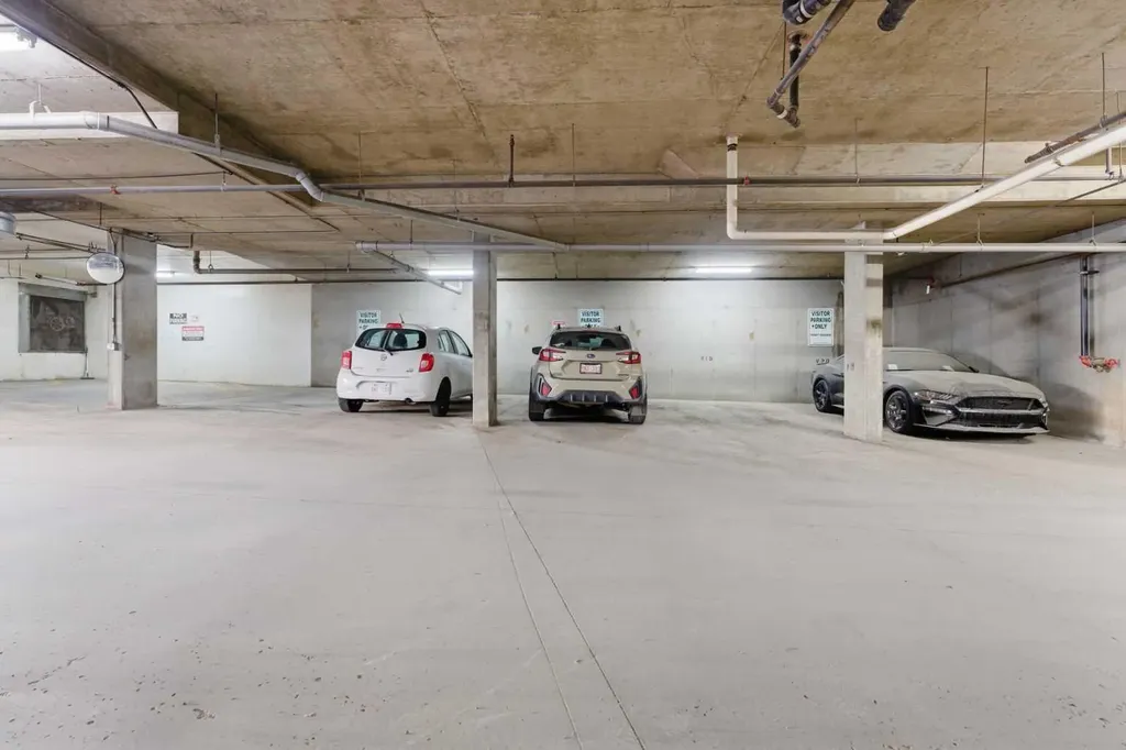 22 Richard Place SW Calgary AB T3E 7N6