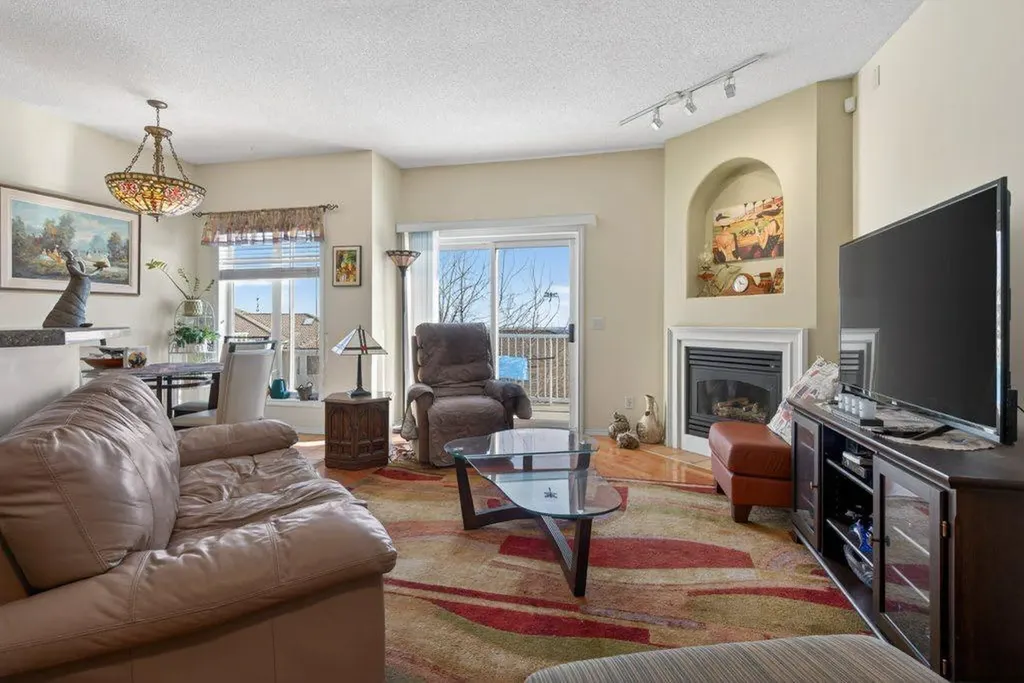 92 Hamptons Link NW Calgary AB T3A 5V9