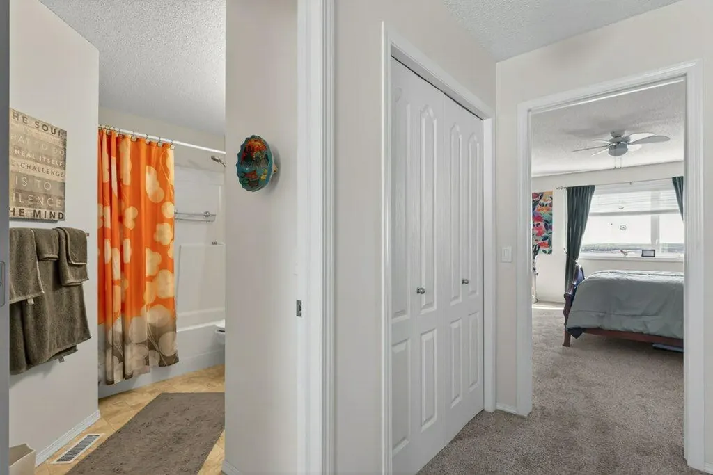92 Hamptons Link NW Calgary AB T3A 5V9