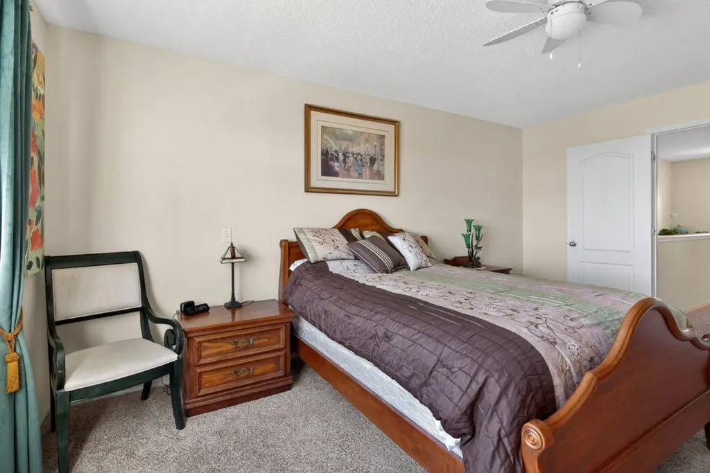 92 Hamptons Link NW Calgary AB T3A 5V9