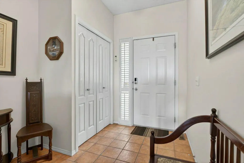 92 Hamptons Link NW Calgary AB T3A 5V9