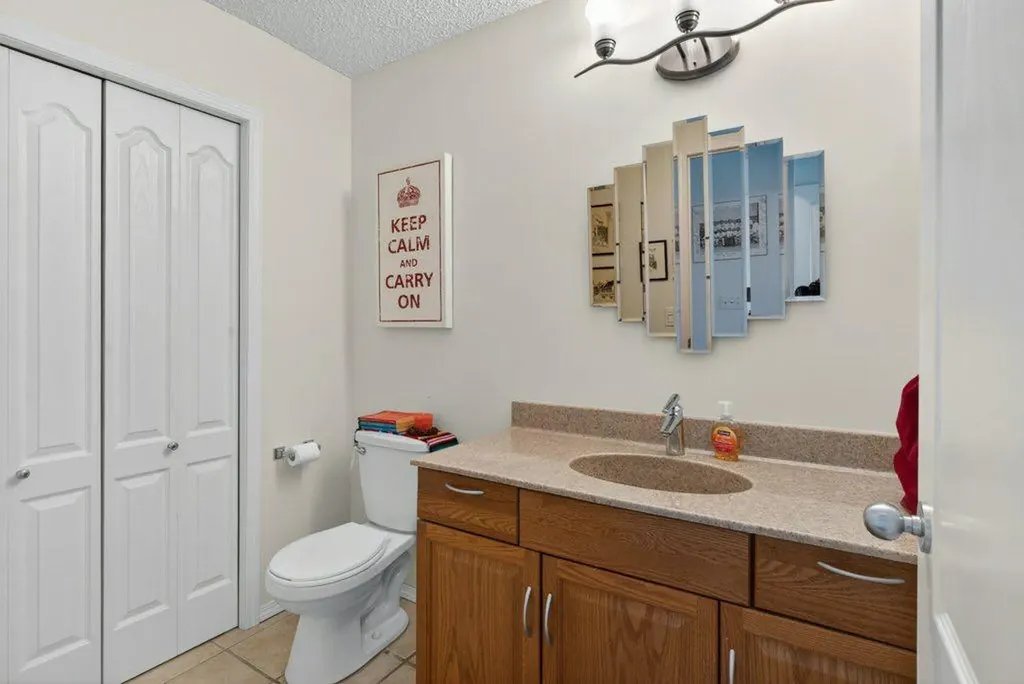 92 Hamptons Link NW Calgary AB T3A 5V9