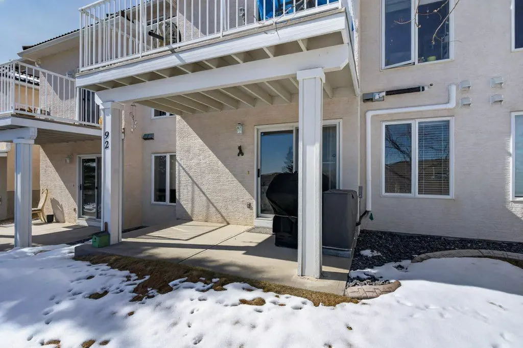 92 Hamptons Link NW Calgary AB T3A 5V9