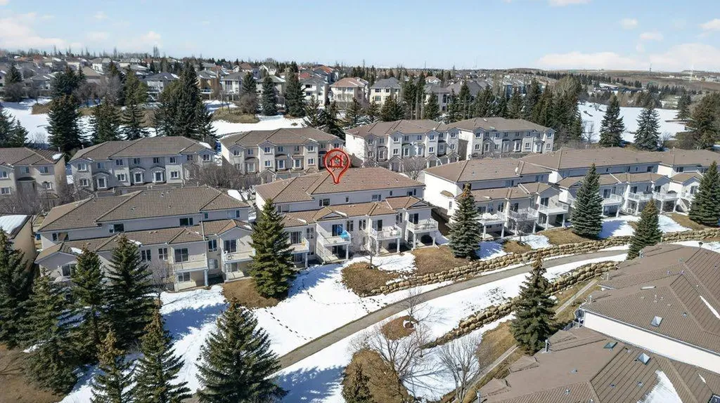 92 Hamptons Link NW Calgary AB T3A 5V9
