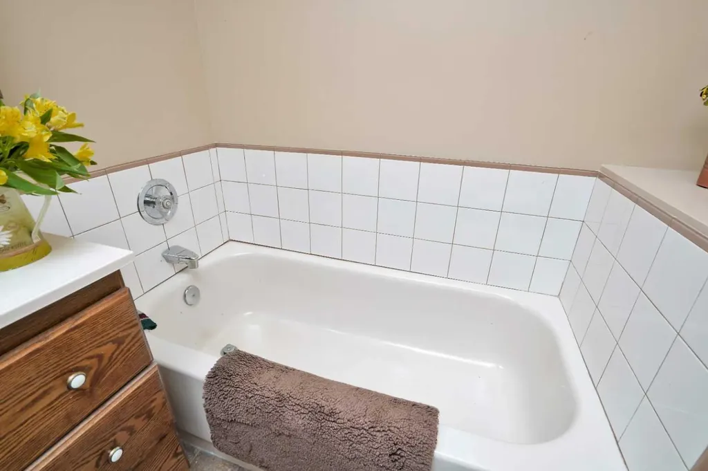 133 Birchcliff Road Birchcliff AB T4S 1R6
