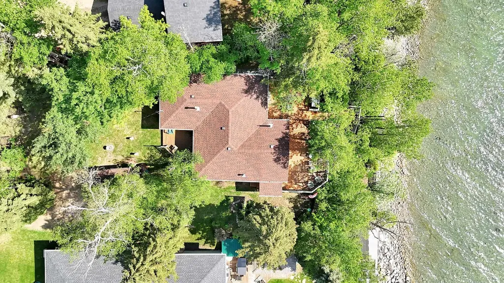 133 Birchcliff Road Birchcliff AB T4S 1R6