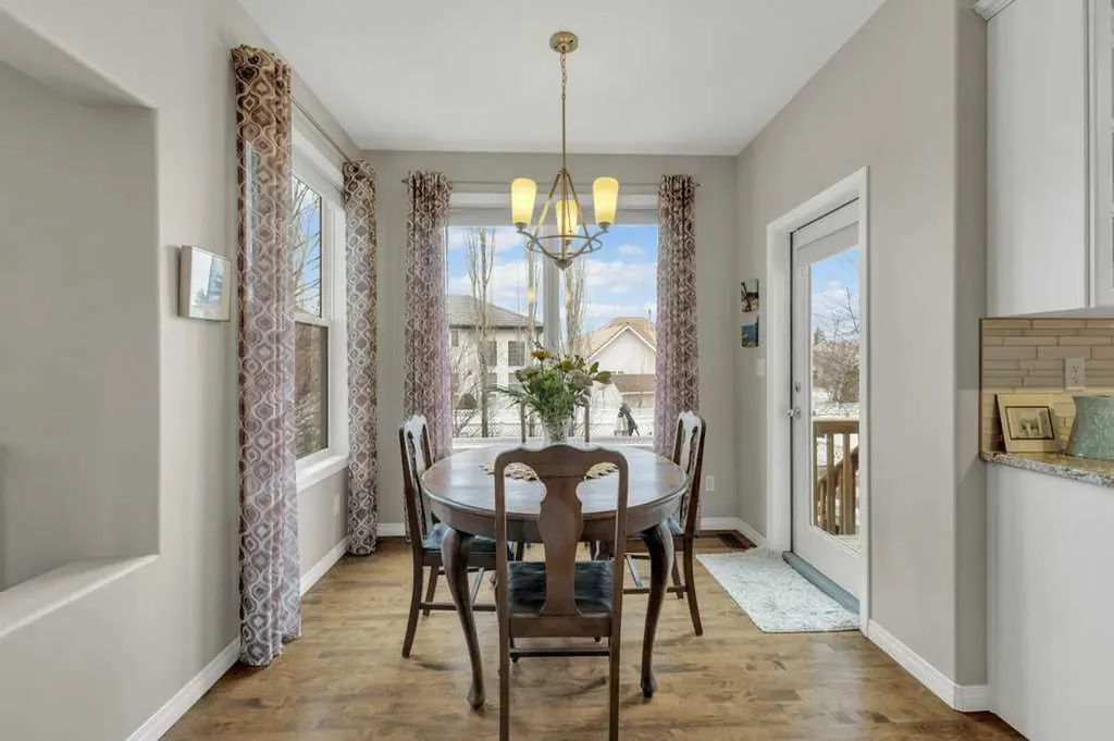 190 Asmundsen Avenue Red Deer AB T4R 2X5