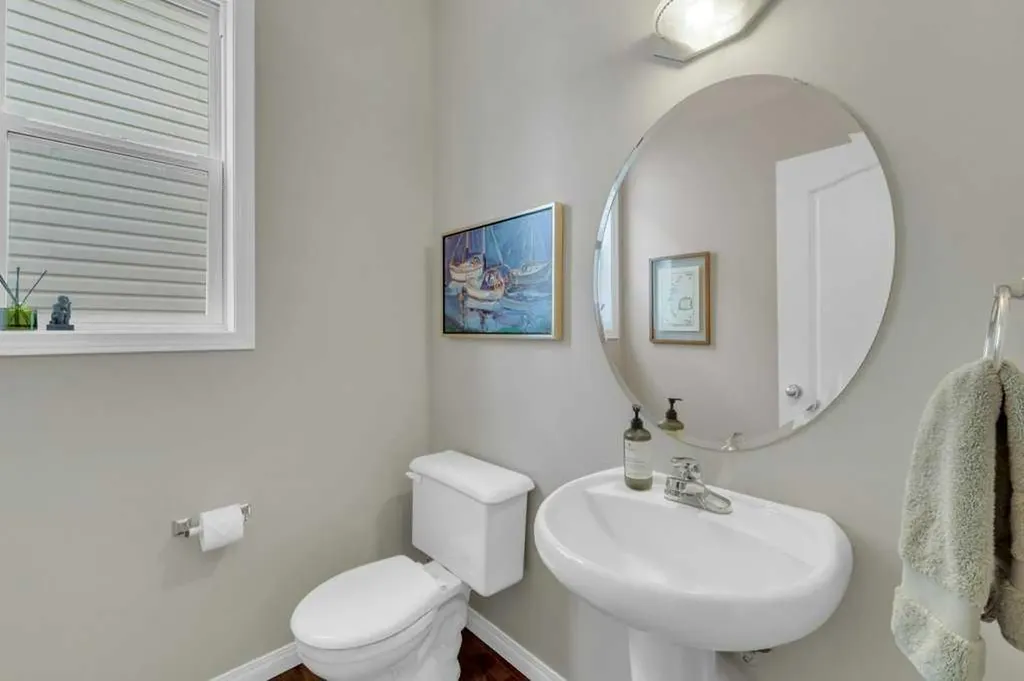 190 Asmundsen Avenue Red Deer AB T4R 2X5