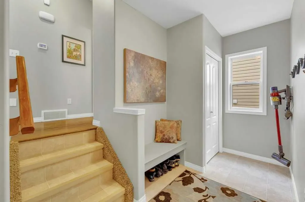 190 Asmundsen Avenue Red Deer AB T4R 2X5