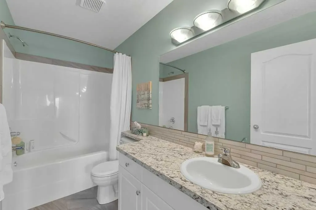 190 Asmundsen Avenue Red Deer AB T4R 2X5