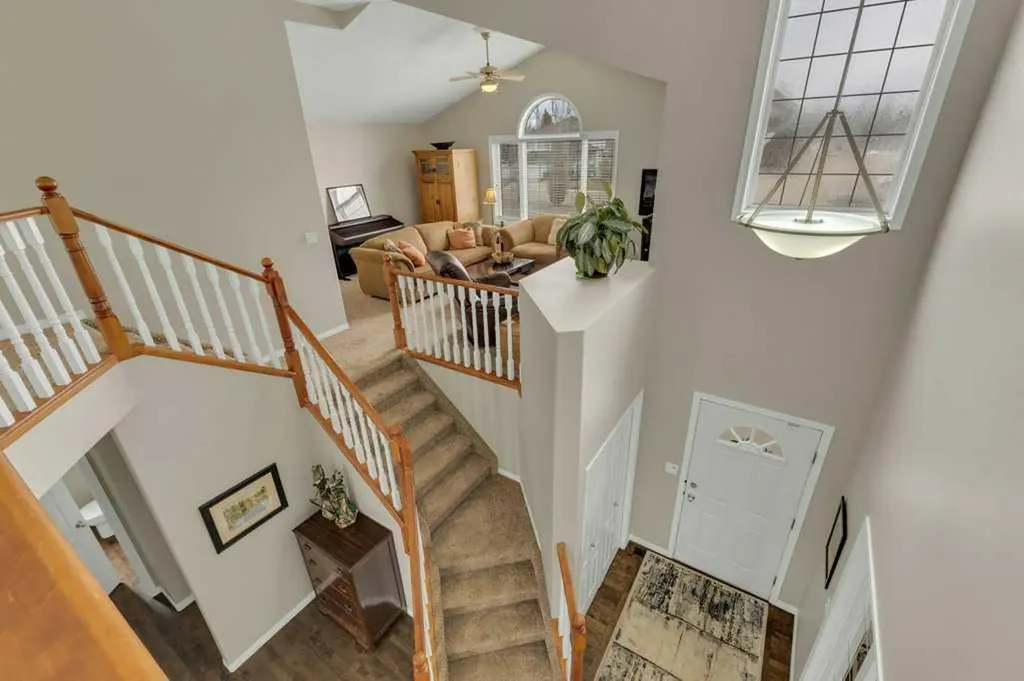 190 Asmundsen Avenue Red Deer AB T4R 2X5