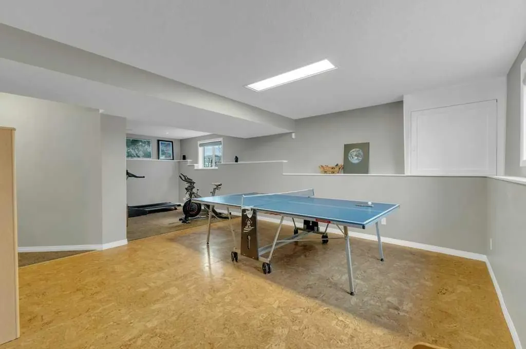 190 Asmundsen Avenue Red Deer AB T4R 2X5