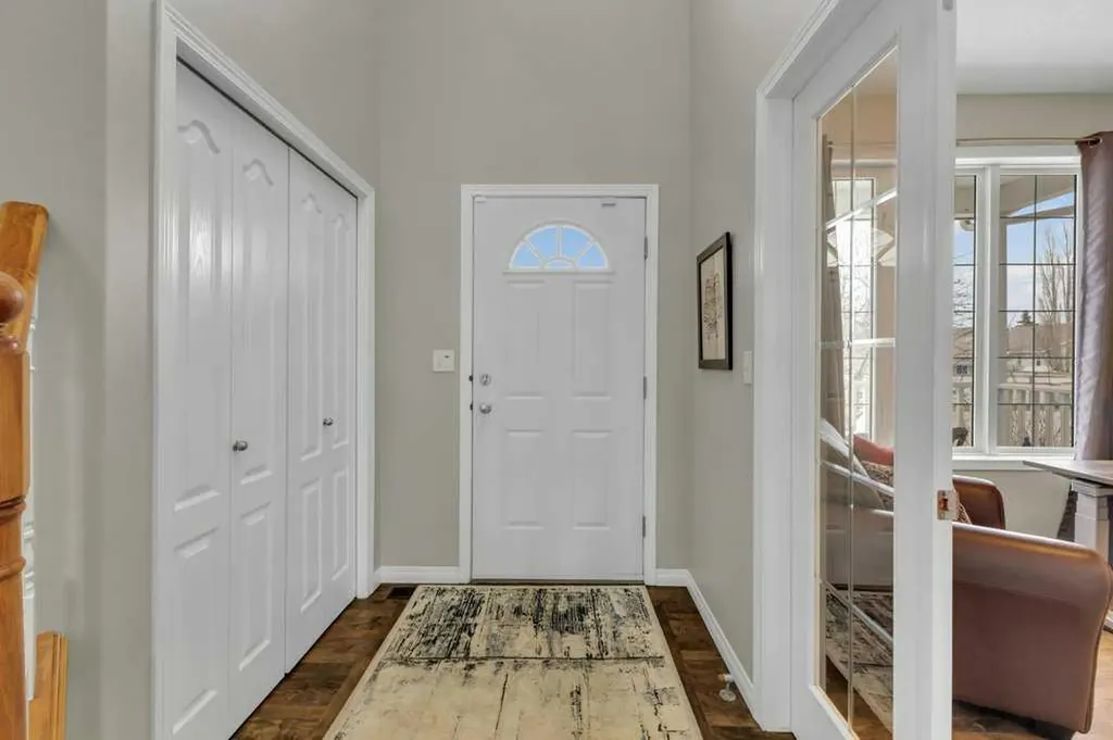 190 Asmundsen Avenue Red Deer AB T4R 2X5