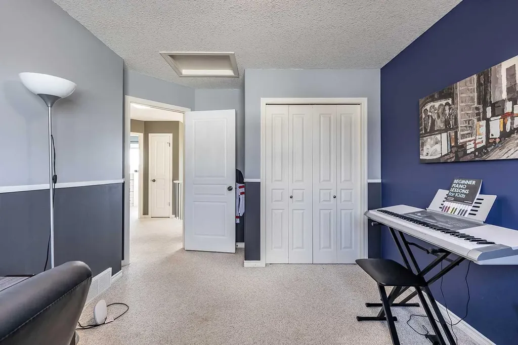 600 Stark Way SE Medicine Hat AB T1B4P6