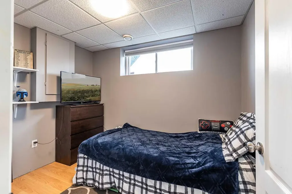 600 Stark Way SE Medicine Hat AB T1B4P6