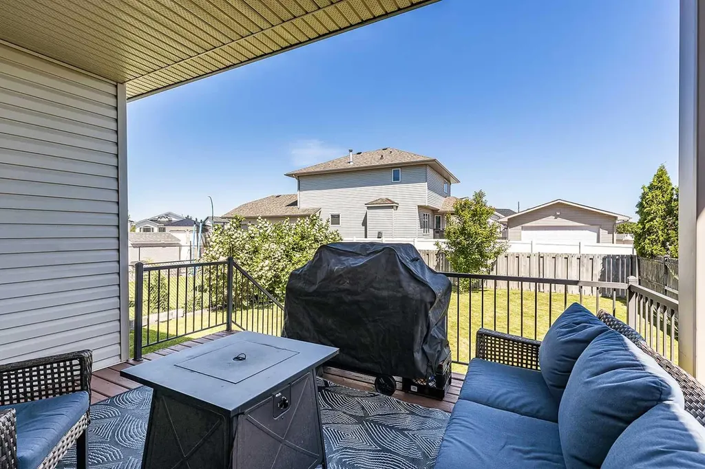 600 Stark Way SE Medicine Hat AB T1B4P6