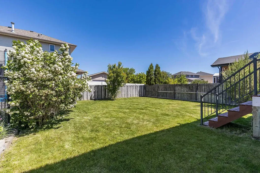 600 Stark Way SE Medicine Hat AB T1B4P6