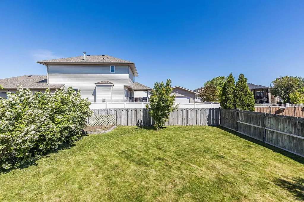 600 Stark Way SE Medicine Hat AB T1B4P6