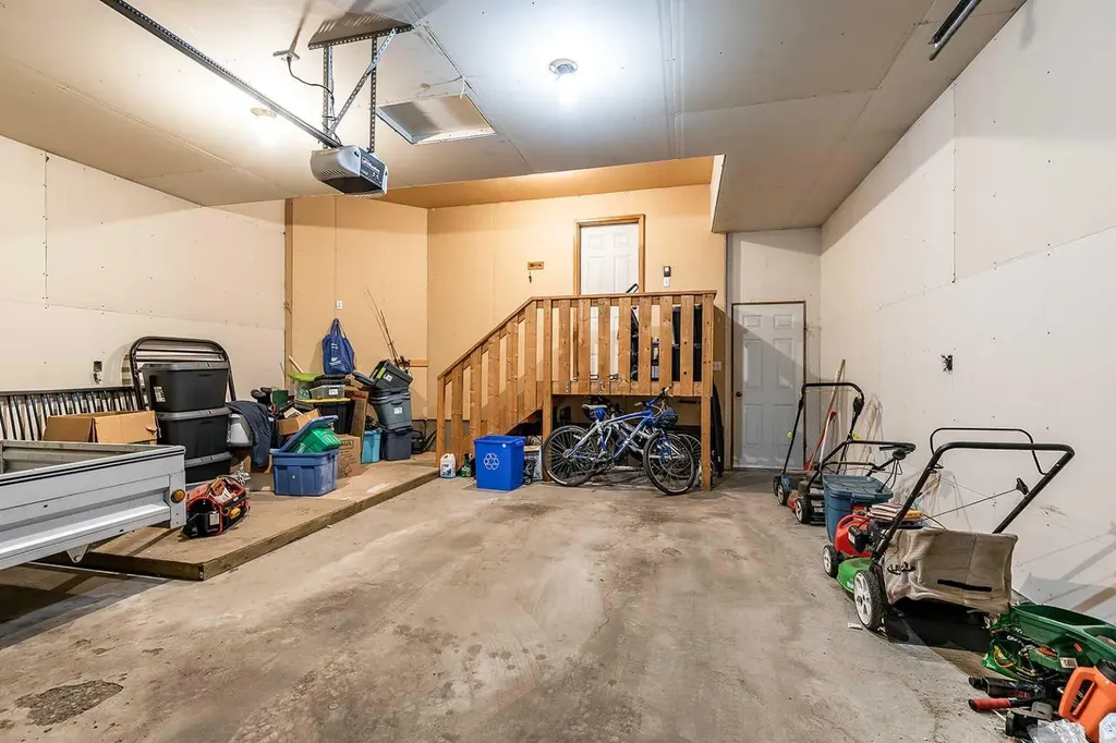 600 Stark Way SE Medicine Hat AB T1B4P6