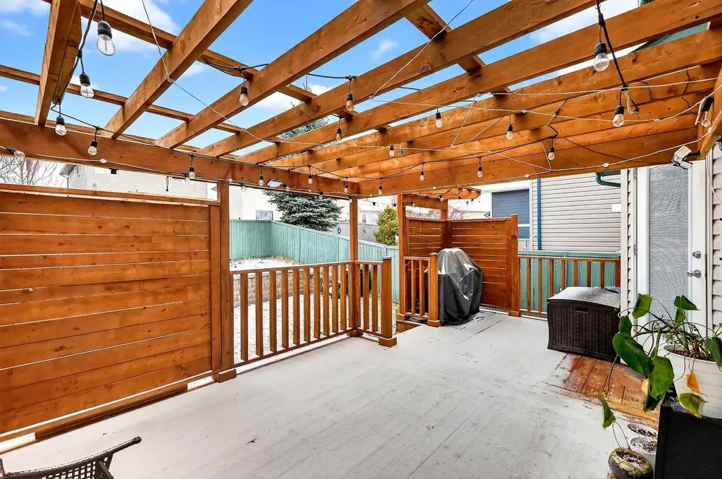 129 Bridlewood Way SW Calgary AB T2Y 3S8