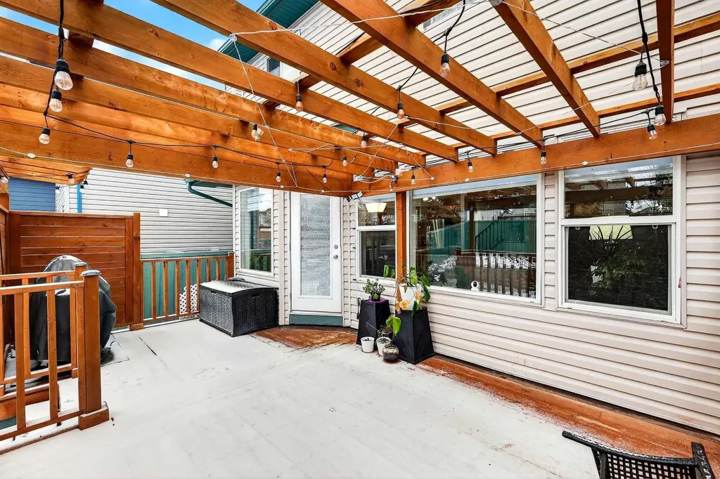 129 Bridlewood Way SW Calgary AB T2Y 3S8
