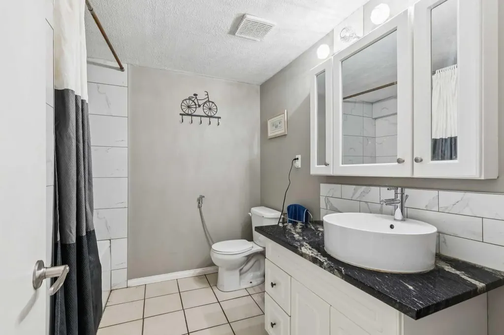 28 Templegreen Bay NE Calgary AB T1Y 4Z3